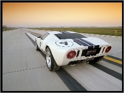 Pas Startowy, Ford GT